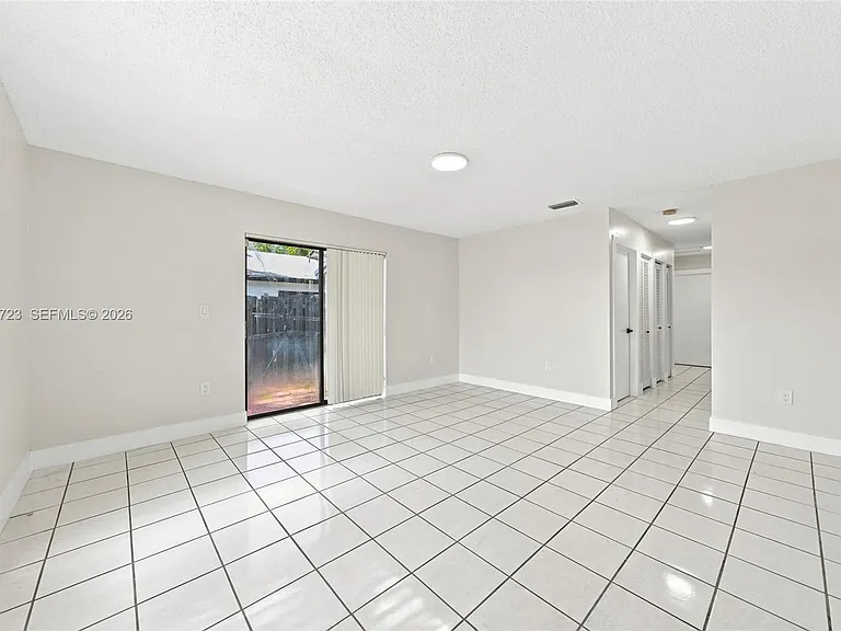 20117 SW 88th Ct — Photo 6