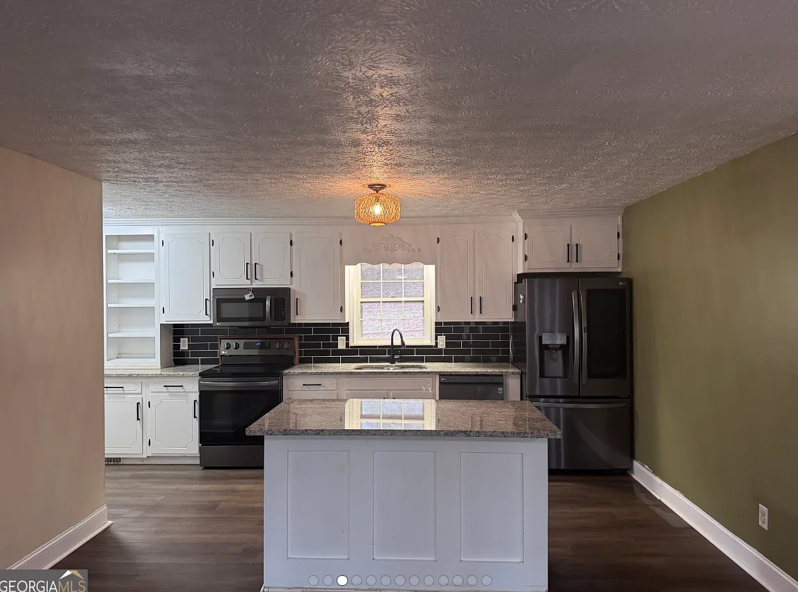 3 bed, 1486 sqft, $1,850 — Photo 3