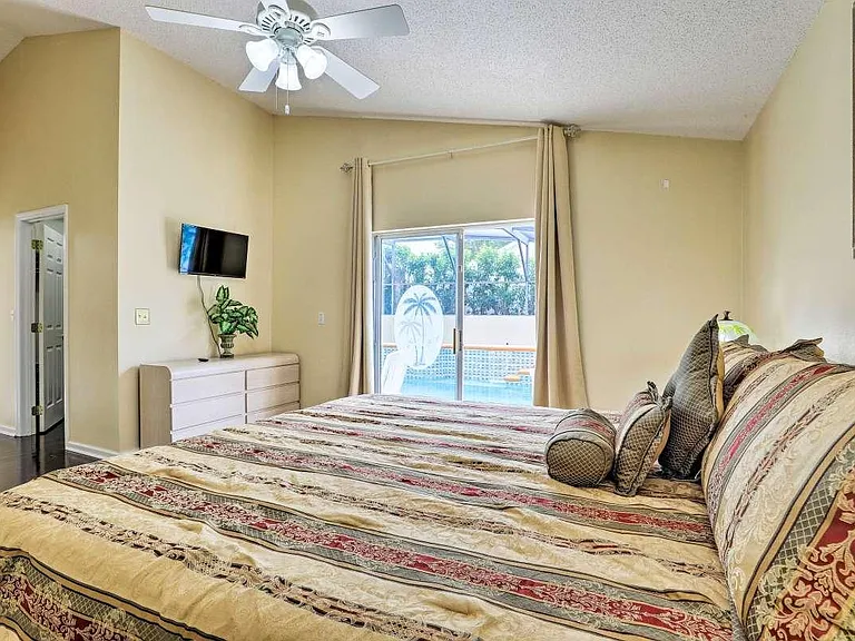 15906 Bay Vista Dr — Photo 6