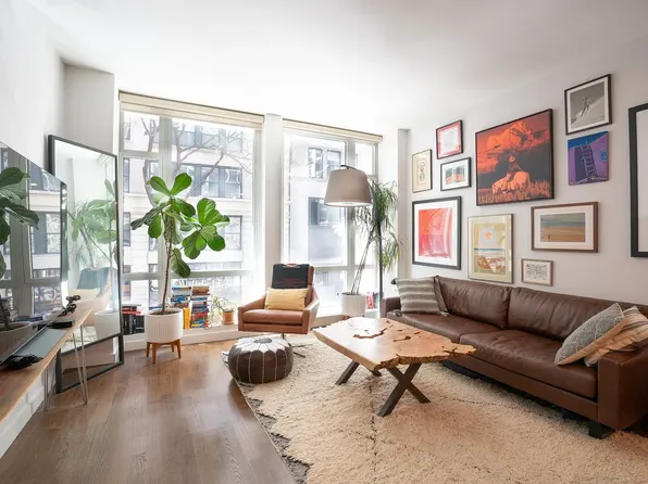 133 W 22nd St APT 2C, New York, NY 10011