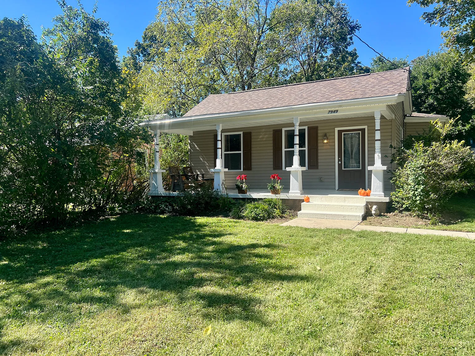 3 bed, 1500 sqft, $2,400 — Photo 1