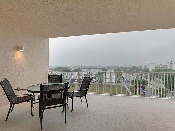2nd image of 806 Mystic Dr APT 505
