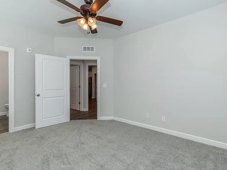 Stonehaven Overland Park — Photo 41