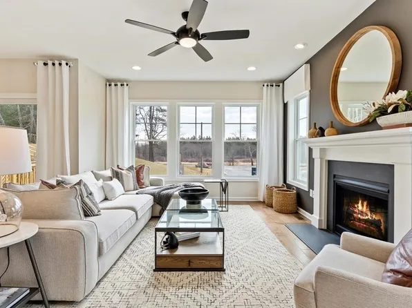 106 Heron Ln #18, Sudbury, MA 01776