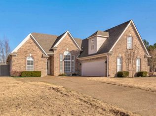 290 Eagle Valley Dr, Oakland, TN 38060