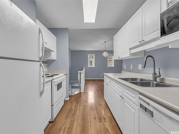 5th image of 425 A Keevil Cres #204
