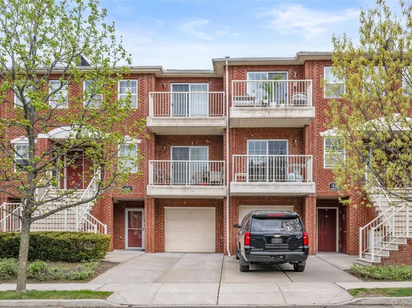 3-15 Endeavor Place #A, College Point, NY 11356