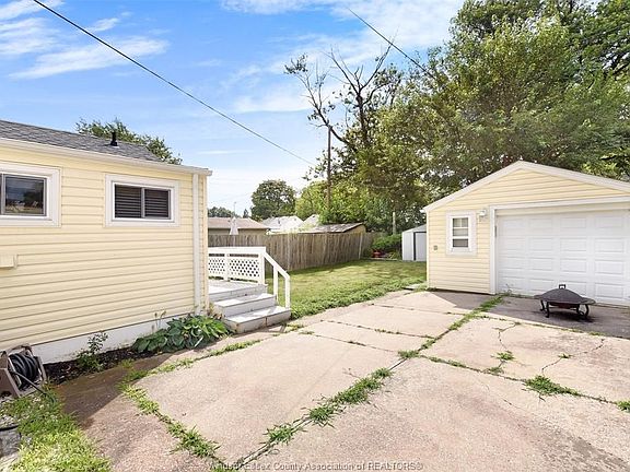 4th image of 3624 Mulford Ct