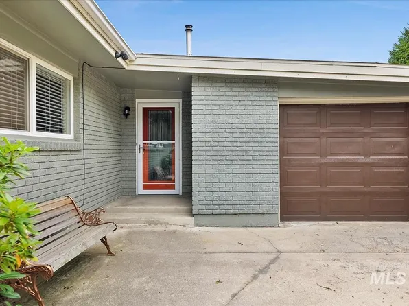 7141 W Hill Rd, Boise, ID 83714