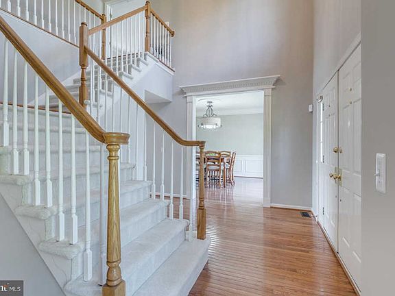 4th image of 43789 Woodworth Ct