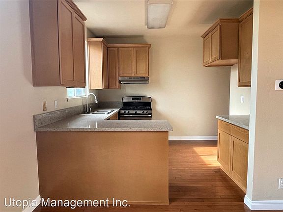 4th image of 13901 Olive View Ln Unit 28