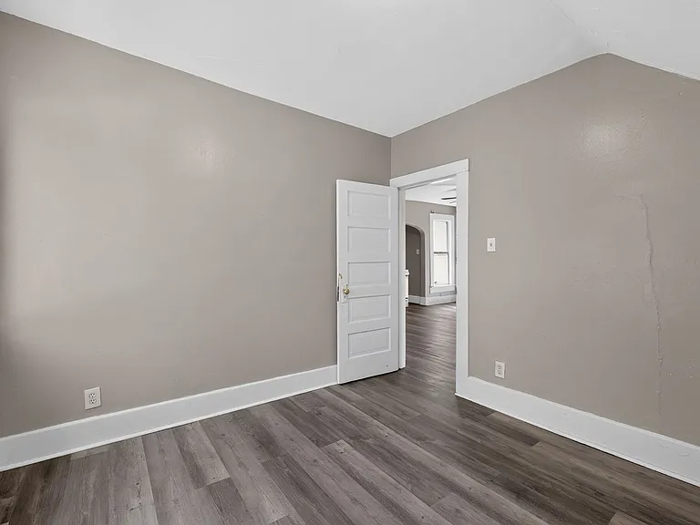 3045 N Dr William Finlayson St — Photo 9