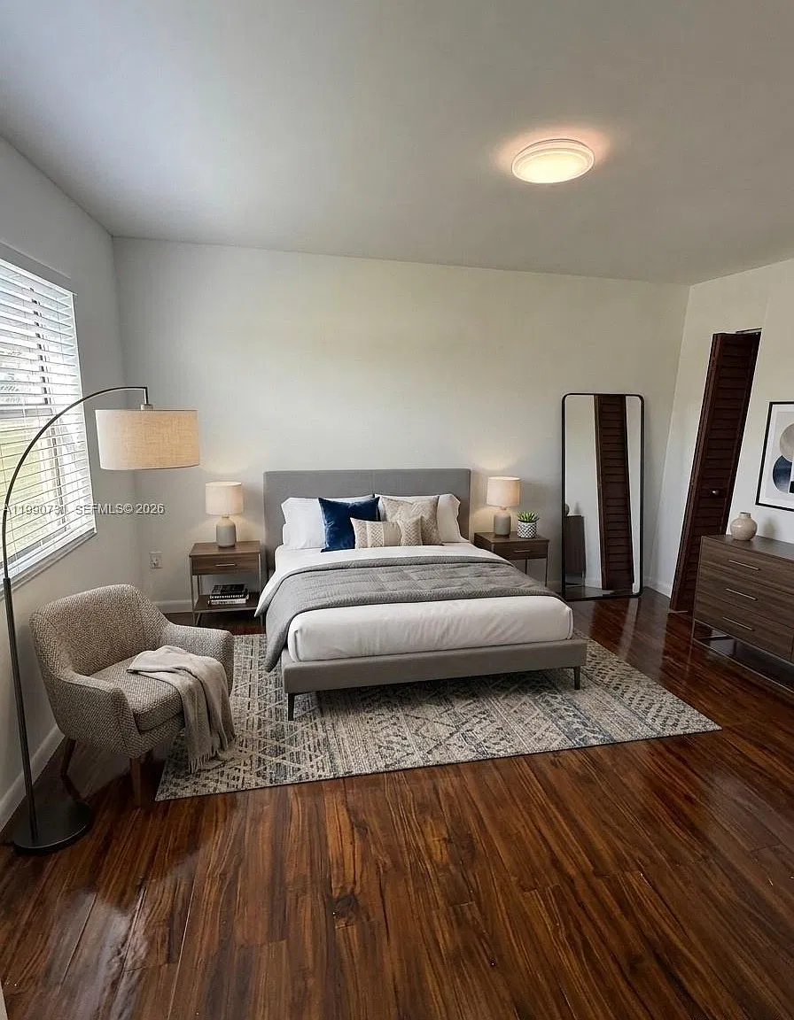 Monterey One Condo — Photo 3