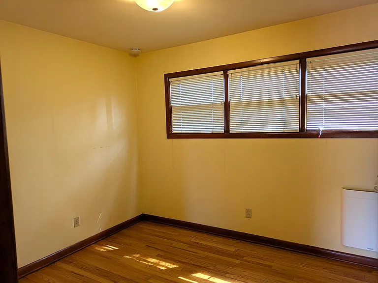511 NE 78th Ave — Photo 11