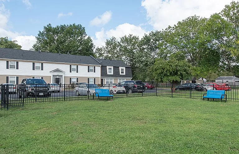 Sparrows Point Townhomes and Apartments — Photo 55