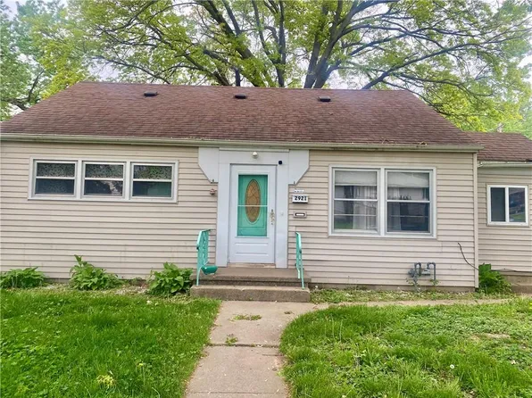 2921 Edmond St, Saint Joseph, MO 64501