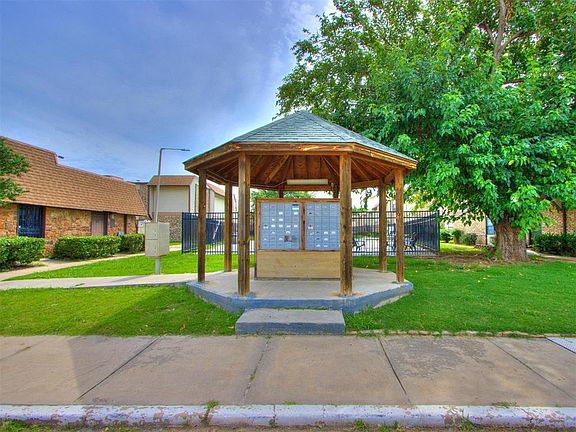 4th image of 401 12th Ave #154