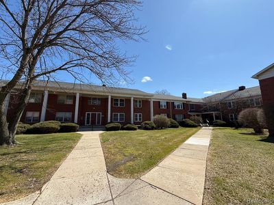 27654 E Echo Valley UNIT 132, Farmington Hills, MI, 48334