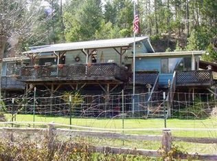 243 Taylor Rd, Trail, OR 97541