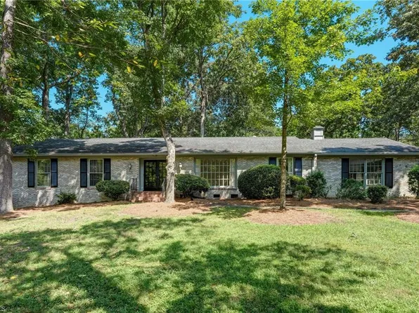 108 Cottonwood Dr, Jamestown, NC 27282