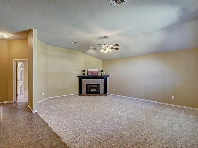 21923 Pleasant Ridge Rd — Photo 2