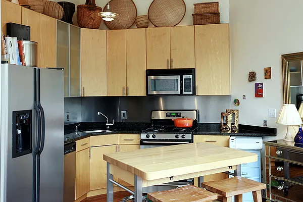 Sold by Corcoran | media 8