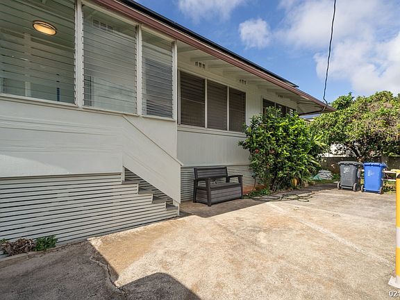 2nd image of 3387 Pakui St