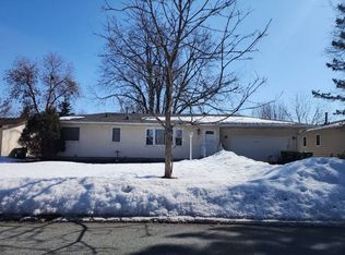 4284 Sandstone Dr, Eagan, MN 55122