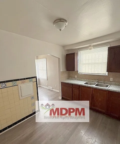 12809 Kilbourne St — Photo 3