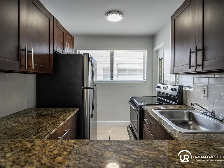 7931 East Dr #201 — Photo 17