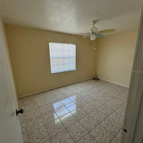 236 La Paz Dr — Photo 17