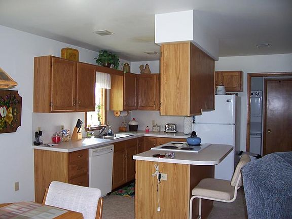2nd image of 4854 Outlook Dr #92
