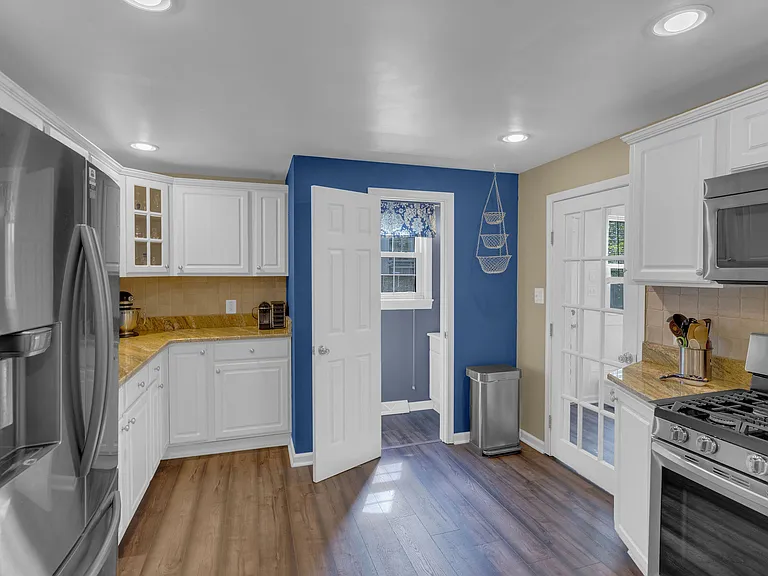 247 Lawnside Ave — Photo 33