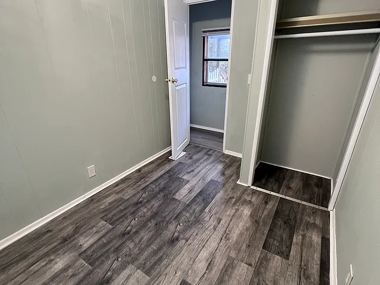6718 Betty Ln — Photo 15