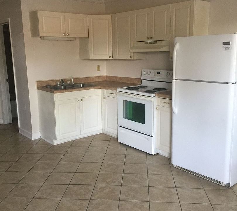 2nd image of 109 Belltown Rd APT 13