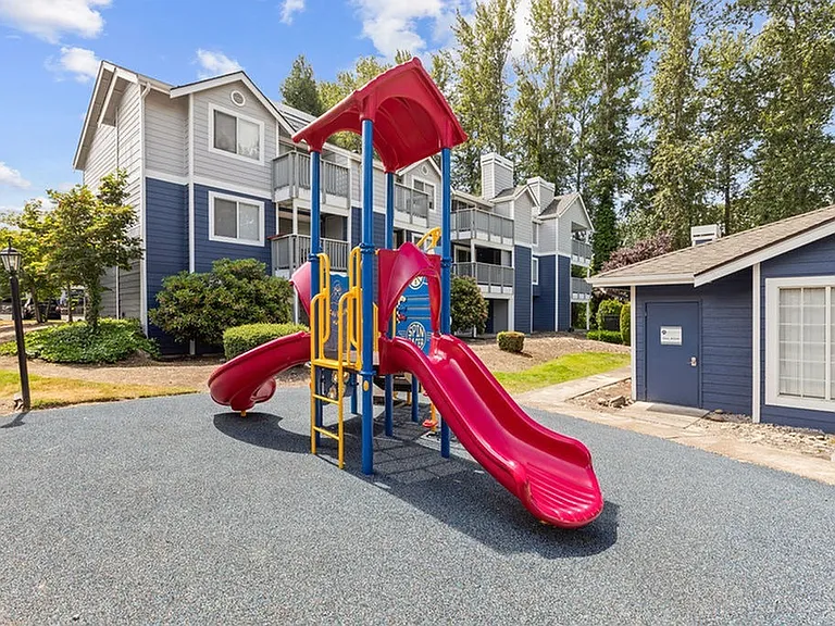 Avana Chestnut Hills — Photo 35