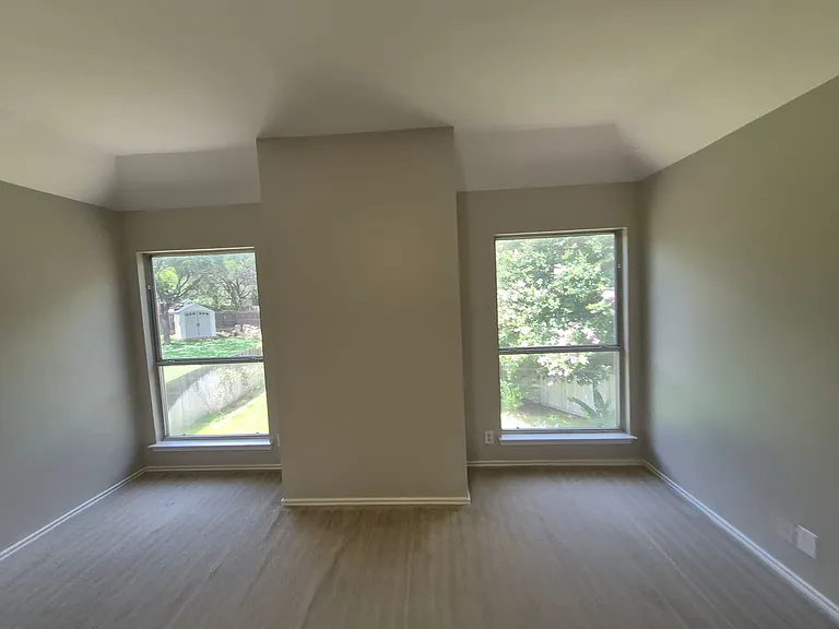 712 Moss Wood — Photo 28