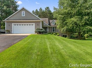 7930 Sandy Hollow Dr SE, Alto, MI 49302
