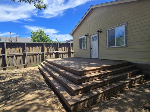 10051 Starr Rd #B, Windsor, CA 95492