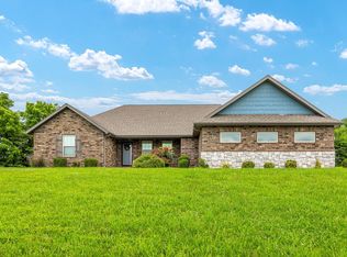 893 Azalea Ln, Clever, MO 65631