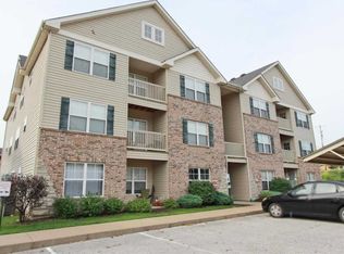 421 Bramblett Hls, O'Fallon, MO 63366