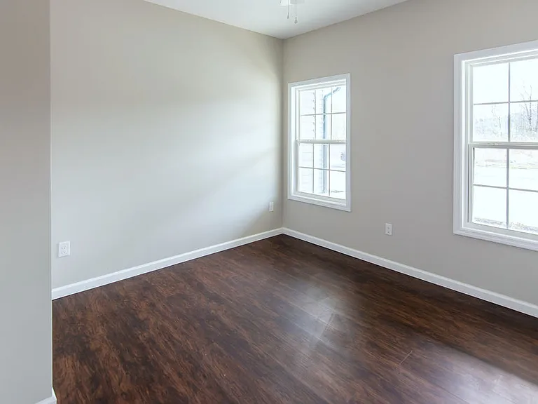 33 Michigan Ln — Photo 14