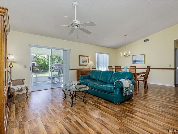 4th image of 4041 N Columbus St