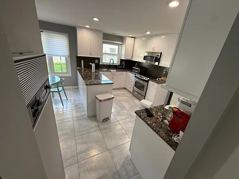 1613 Mayflower Ln — Photo 39