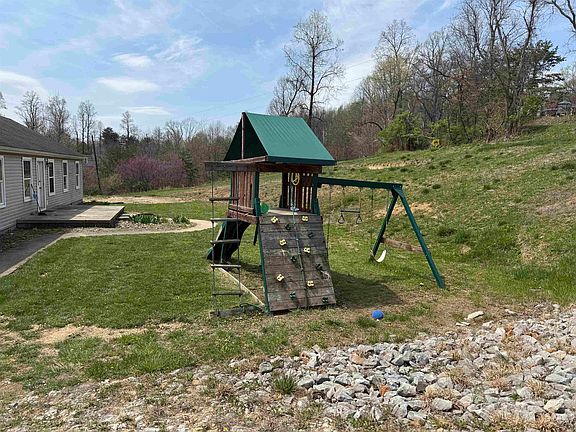 3rd image of 3846 County Road 19