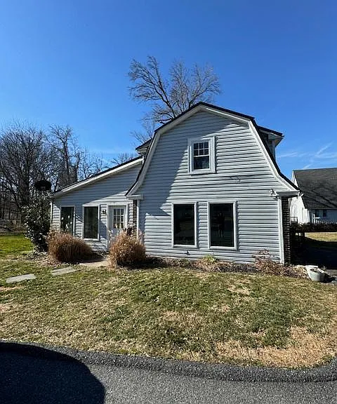 724 Broad St #A — Photo 10