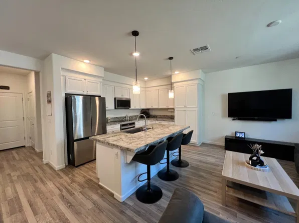 3074 River Trout Walk, Sacramento, CA 95833