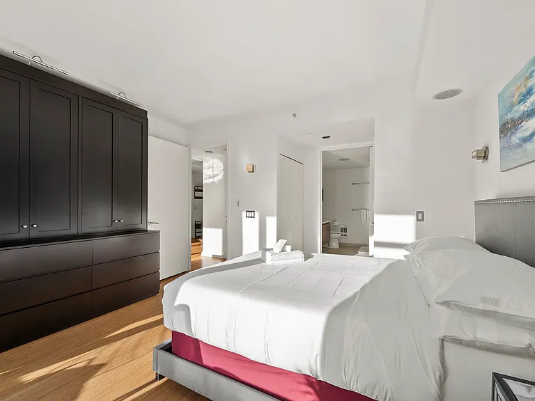 350 W 53rd St #A — Photo 18