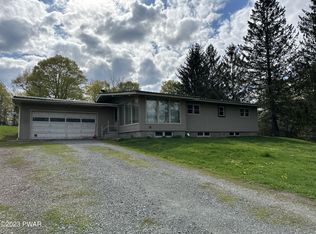 207 Butternut Flts, Beach Lake, PA 18405