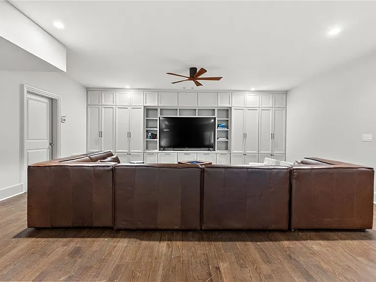 91 Park Cir NE — Photo 59